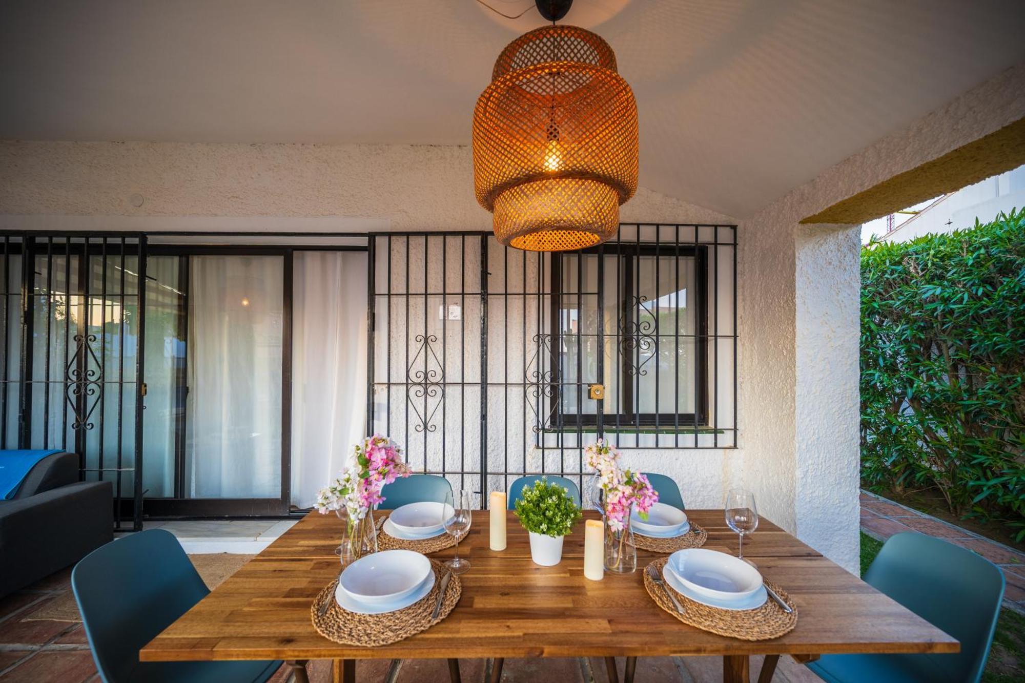 Typical Beach House Las Chapas Playa With Heated Pool Marbella Buitenkant foto