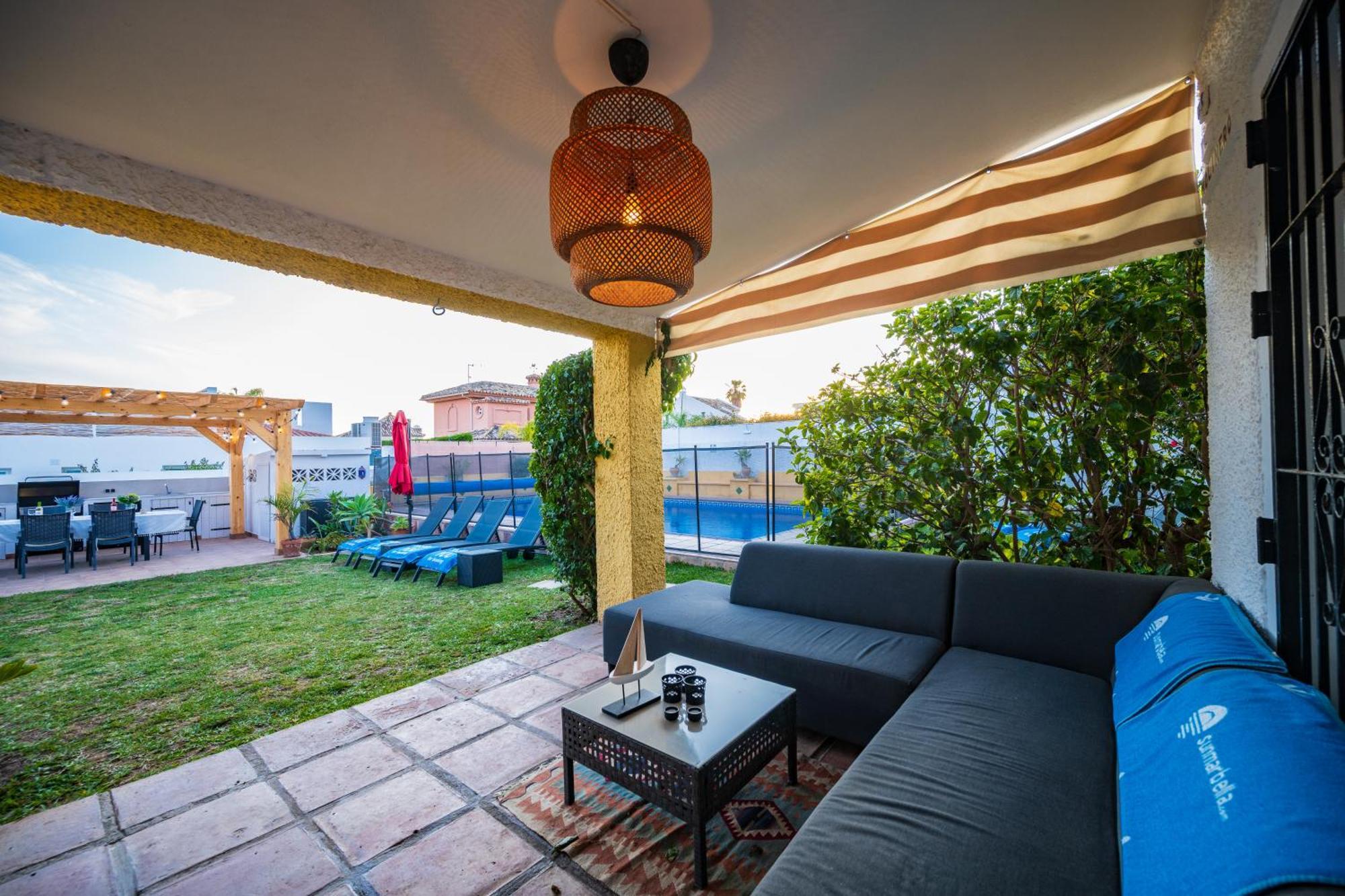 Typical Beach House Las Chapas Playa With Heated Pool Marbella Buitenkant foto